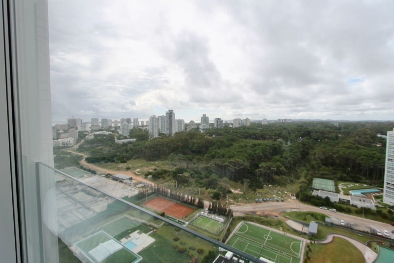 Le Parc III piso alto 